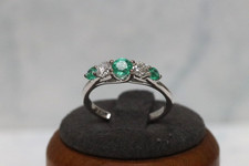 18ct White Gold Emerald & Diamond Engagement Ring - Size M - UK hallmark