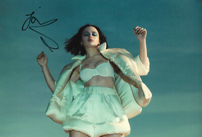 Joey King Autogramm signed 20x30 cm Bild 