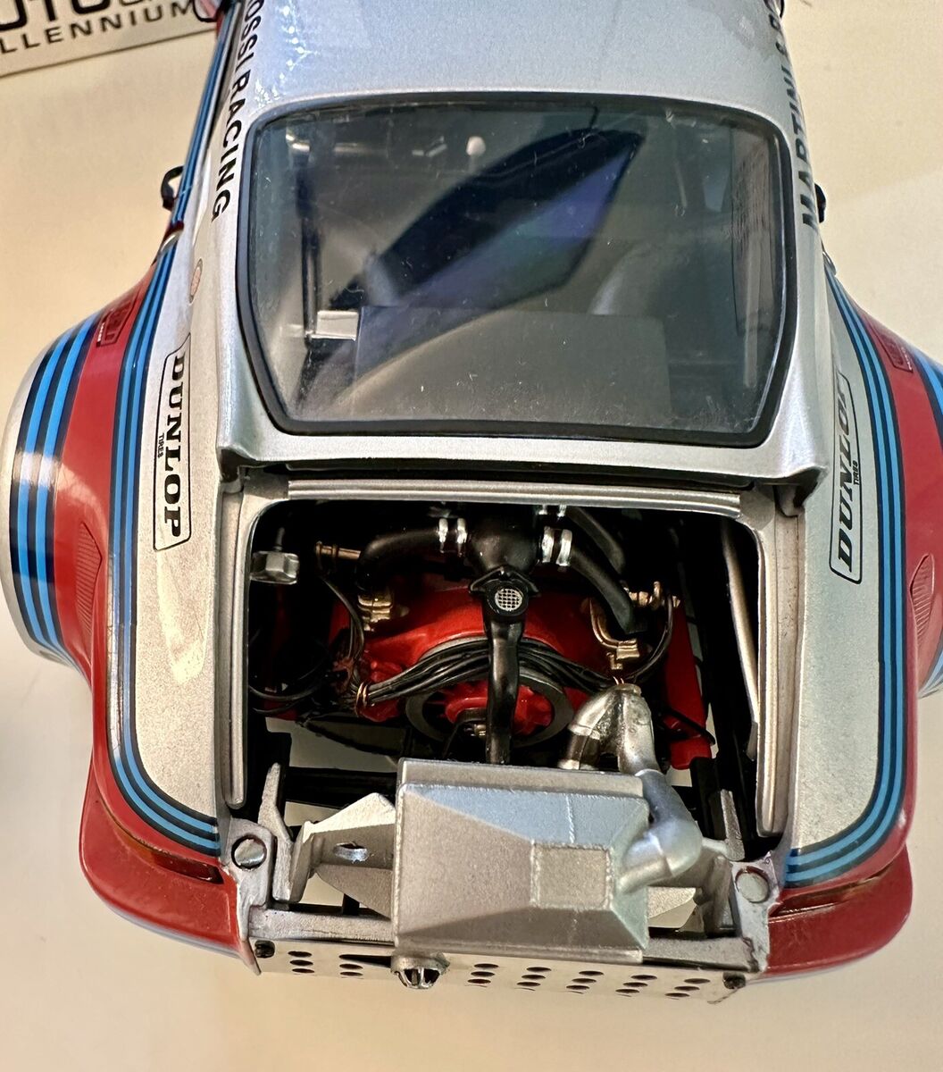 AUTO ART MILLENNIUM PORSCHE 911 CARRERA RSR TURBO 2.1 AUTO ART MILLENNIUM PORSCHE 911 CARRERA RSR TURBO 2.1