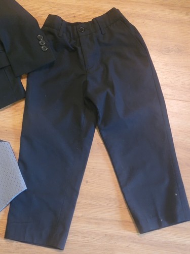 Bocaccio VERY NICE Black 3 Piece Suit Blazer Slacks Vest Boys Size 4 - Picture 4 of 4