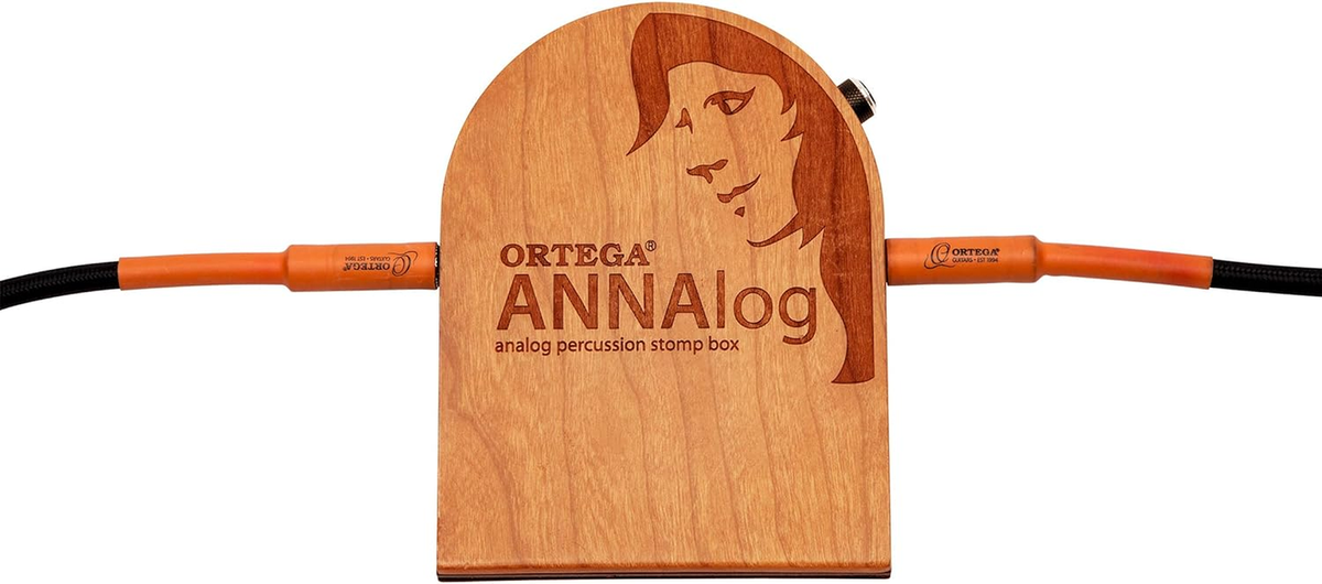 Analog Singer-Songwriter Stomp Box with Built-In Passive