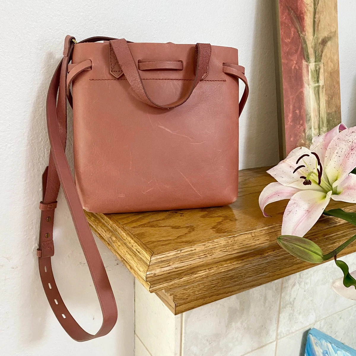 Madewell The Essential Mini Bucket Tote in Leather - Size One S