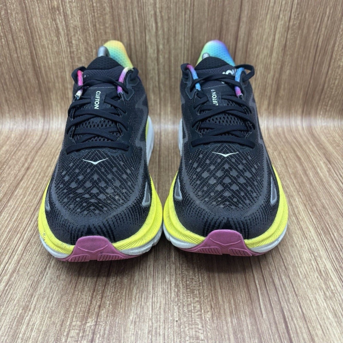 Hoka Clifton 9 Running Shoes Men display picture 1