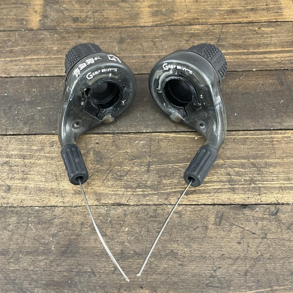 SRAM Grip Shift SRT 800X-81 Twist Shifters XRAY 3x7 velocidades MTB bicicleta humo 4,6 OZ Foto 4 de 4