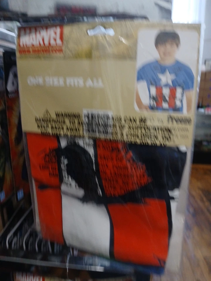 Camiseta Infantil Marvel Retro Capitán América Con Máscara Disfraz Foto 2 de 2