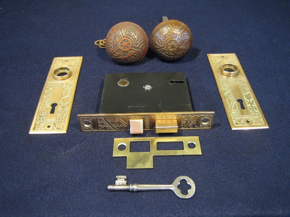 Nice Antique Victorian Decorative Eastlake Mortise Door Lock Set Corbin Ceylon - Image 3 of 4