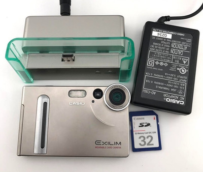 CASIO EXILIM EX-S2 Silver Compact Digital Camera 2.0MP From Japan