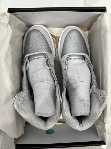 GS Size 6 -Air Jordan 1 Retro OG CO.JP High Tokyo, 575441-029, Neutral Gray obo - Picture 2 of 5