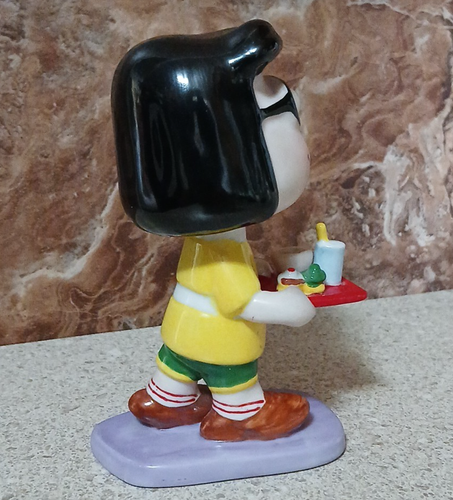 Peanuts Marcie w Tray Ceramic 4.75" Figure 50th Celebration UFS, Inc. - Bild 2 von 5