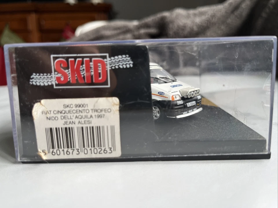 DE COLECCIÓN MUY RARO SKID FIAT 500 105 ALESI NIDO DELL’AQUILA 1:43 Ed. Limited #NE Foto 4 de 4