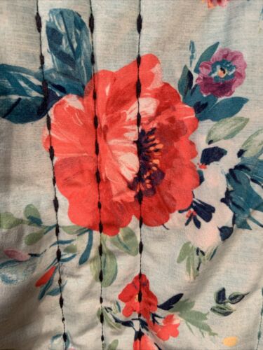 The Pioneer Woman Sweet Romance Blossoms Standard Sham Set - Picture 6 of 8