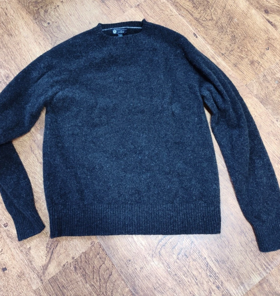 women premium lambswool crew neck sweater
