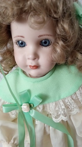 Vintage Porcelain Doll Handmade In USA Fully Dressed - Picture 3 of 10