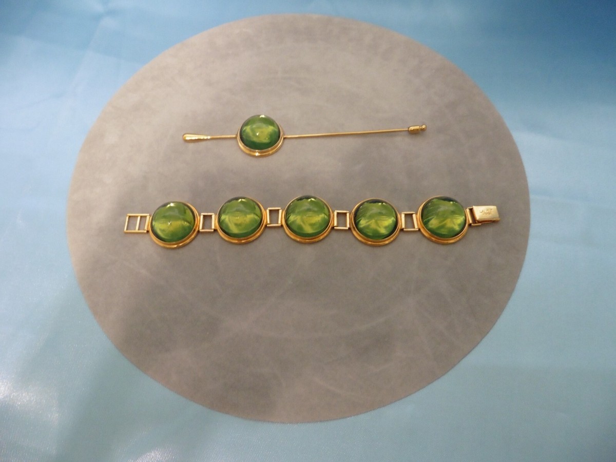 Vintage Lalique Crystal Green Cabochon Linked Bracelet & Hat