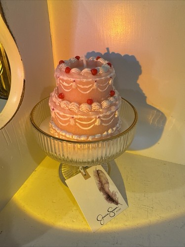 Viral TikTok Let Them Eat Cake Pink Red Wedding Cherry Tier Cake MarieAntoinette - 第 10/18 張圖片