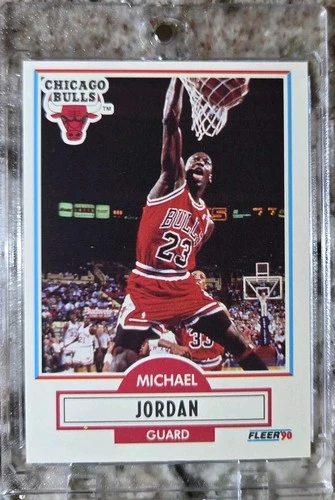 Stunning Michael Jordan 1990-91 Fleer #26 Chicago Bulls Basketball Card MINT