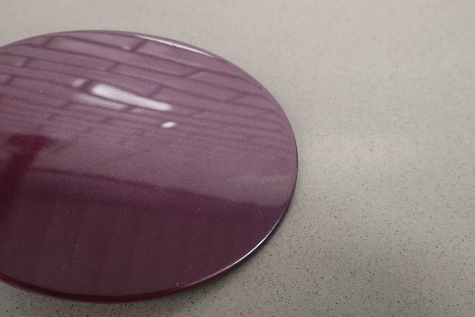 Puerta de llenado del tanque de combustible Plymouth Chrysler Prowler 1997-2002 con bisagra Foto 2 de 4