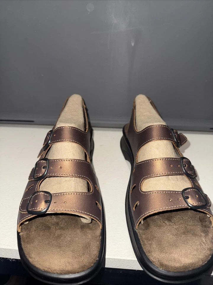 Sandalias Clarks Springers 8,5 m con tira trasera marrón bronce cuero punta abierta cómodas Foto 2 de 4