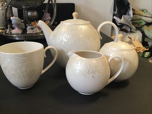 Monsoon Home Denby Lucille gold fine china ceramic teapot Milk Jug Sugar & Mug - Picture 2 of 13