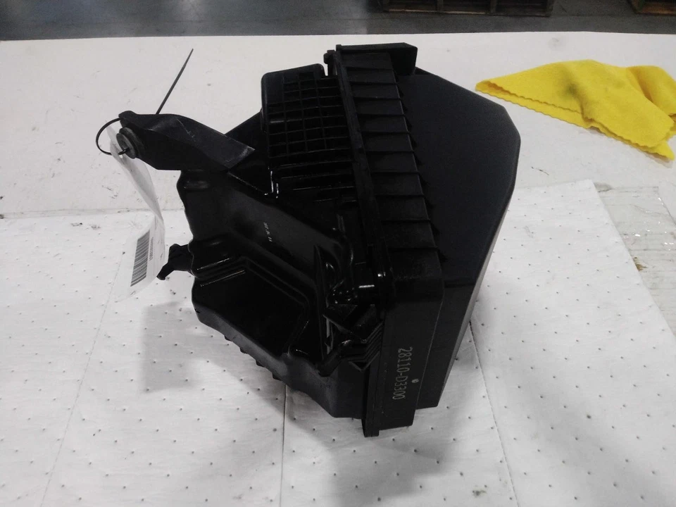 Conjunto de filtro de aire usado se adapta a: Hyundai Tucson 2017 gasolina 2,0 grado B Foto 2 de 4