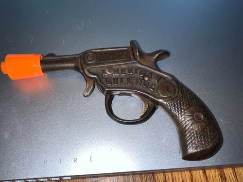 Kenton Cast Iron American Bulldog Cap Gun