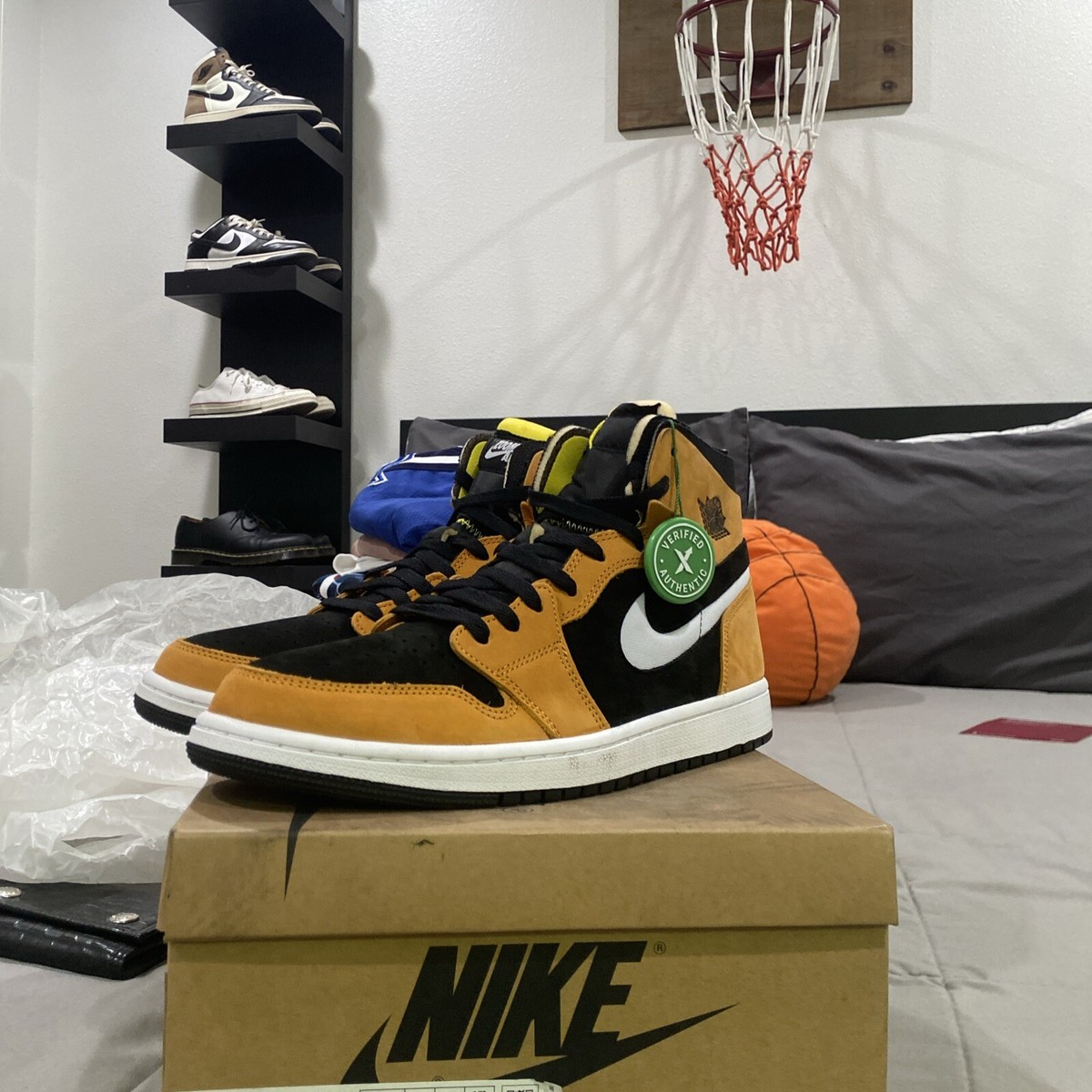 rookie of the year 1s outfit