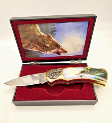 Commemorative Lone Wolf Gift Box Display Knife Gold Handle with Inlay 7162402