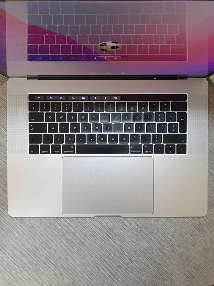 Apple MacBook Pro 15" 2016 · i7 · 16GB · 250GB, photo 3 of 5