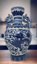 Classic Blue and White Dragon Porcelain Vase, Jingdezhen, China