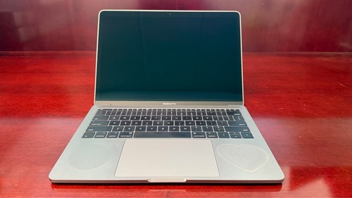 Apple MacBook Pro 13" (256GB SSD, Intel i5, 8GB) - Space Gray - Cosmetic Issues - Afbeelding 3 van 7