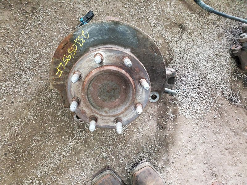 2003-2021 Chevy Express 2500 Van Driver Left Front Spindle Knuckle