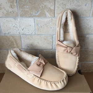 ugg moccasins with bow