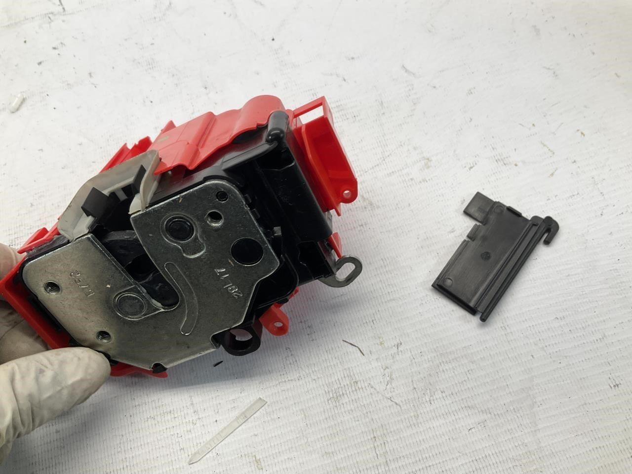 15-19 Ferrari 488 Left Driver Door Lock Latch Actuator Q