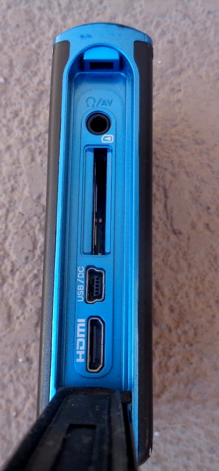 JVC HD PICSIO GC-WP10AU WATERPROOF MINI CAMCORDER TESTED WORKING - Image 4 of 4