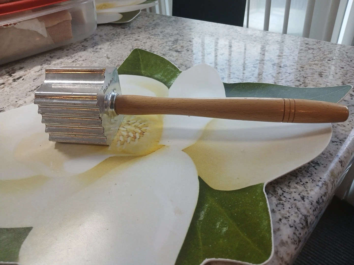 VTG ALUMINUM MEAT TENDERIZER W/ WOODEN HANDLE 4 WAY - MADE IN ITALY- OPEN BOX