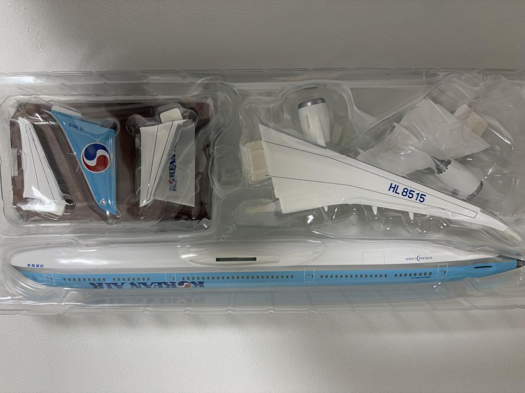 Korean Air Boeing 787-10 Model 1:200 Scale with Stand - New Korean Air Boeing 787-10 Model 1:200 Scale with Stand - New