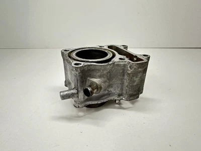 Cylindre HONDA SH 125 2002-2004 - Photo 1/4