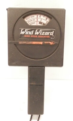 Vintage ''Wind Wizard'' Davis Instruments Hand Held Wind Speed Indicator