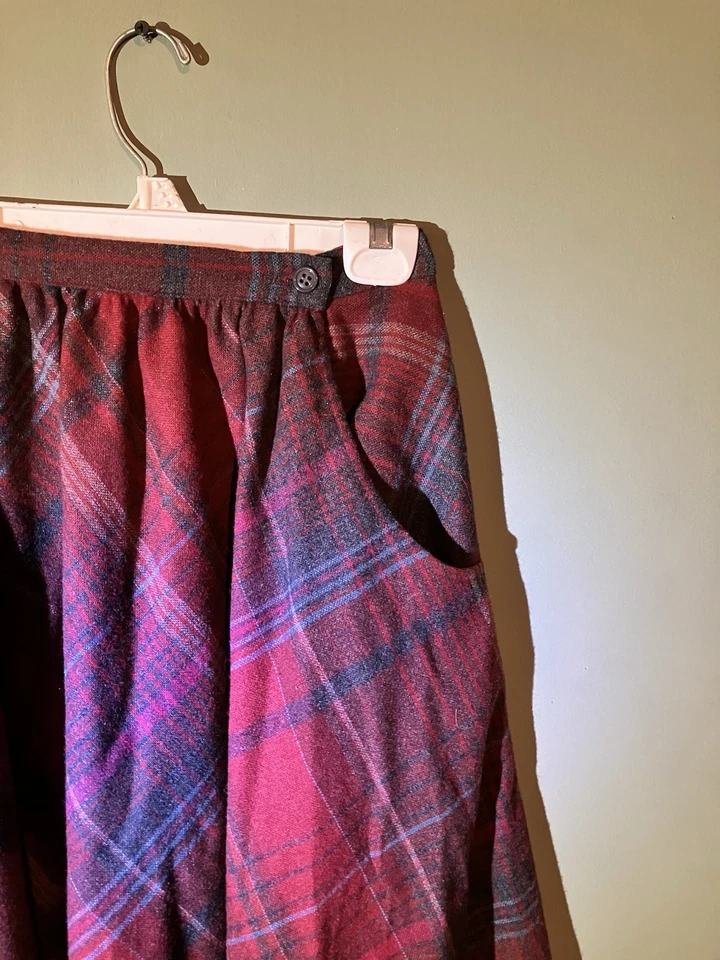 Avon Fashions VNTG MAXI 红色/灰色格子羊毛半身裙 尺寸 9-10 可调纽扣 — 第 3/4 张图片