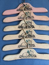 6 CHILDRENS  VINTAGE CAT IN BASKET PINK/CREAM WOODEN HANGERS