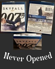 Skyfall (Blu-ray/DVD, 2013, 2-Disc Set, and a...