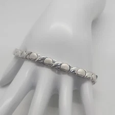 Vintage sterling silver 925 LOVE & KISSES hearts  x❤x❤x❤x 7.25" bracelet