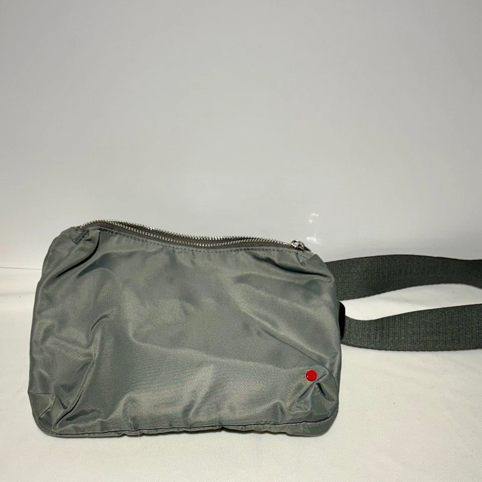 STATE Nylon Fanny Pack Belt Bag Crossbody Lightweight Gray - Image 2 of 4