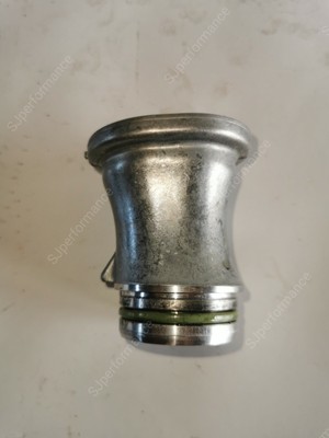 1x MERCEDES-BENZ E300TD G300TD S300TD Fuel injector surround 