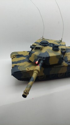 【美品】1/24 RC バトルタンク M1A2 ABRAMS 砂漠迷彩仕様 Amazon | 1/24 RCバトルタンク アメリカ軍主力戦車 M1A2