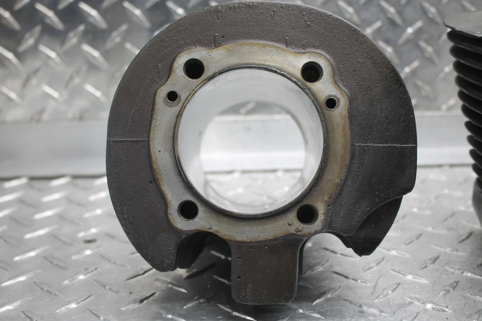 Harley-Davidson Sportster 1000 XLCH 1973 motor cilindros de extremo superior con pistones Foto 4 de 4