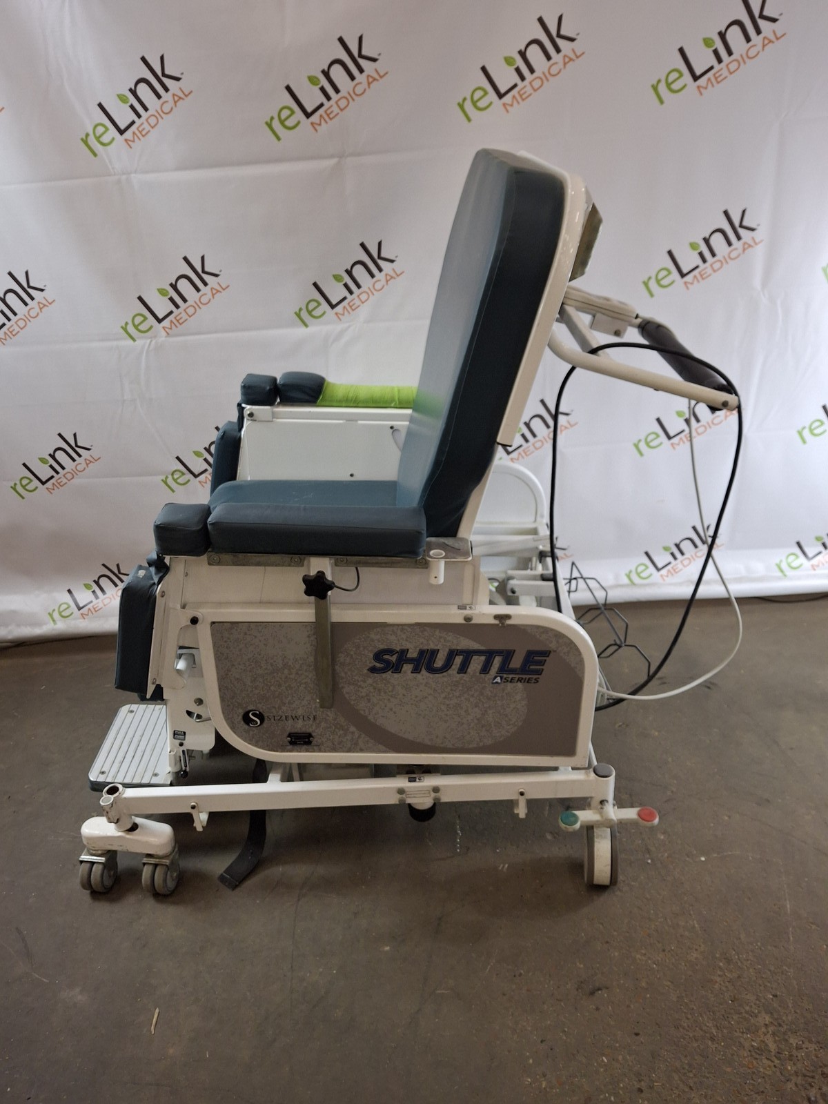 SizeWise 41060000-25" Shuttle A Series Stretcher Chair