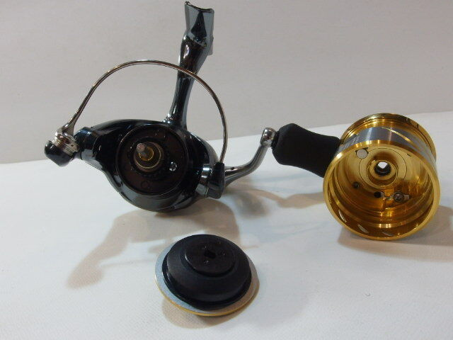 Shimano 14 Stella C2000S Spinning Reel 253-814 | eBay Shimano 14 Stella C2000S Spinning Reel 253-814 | eBay