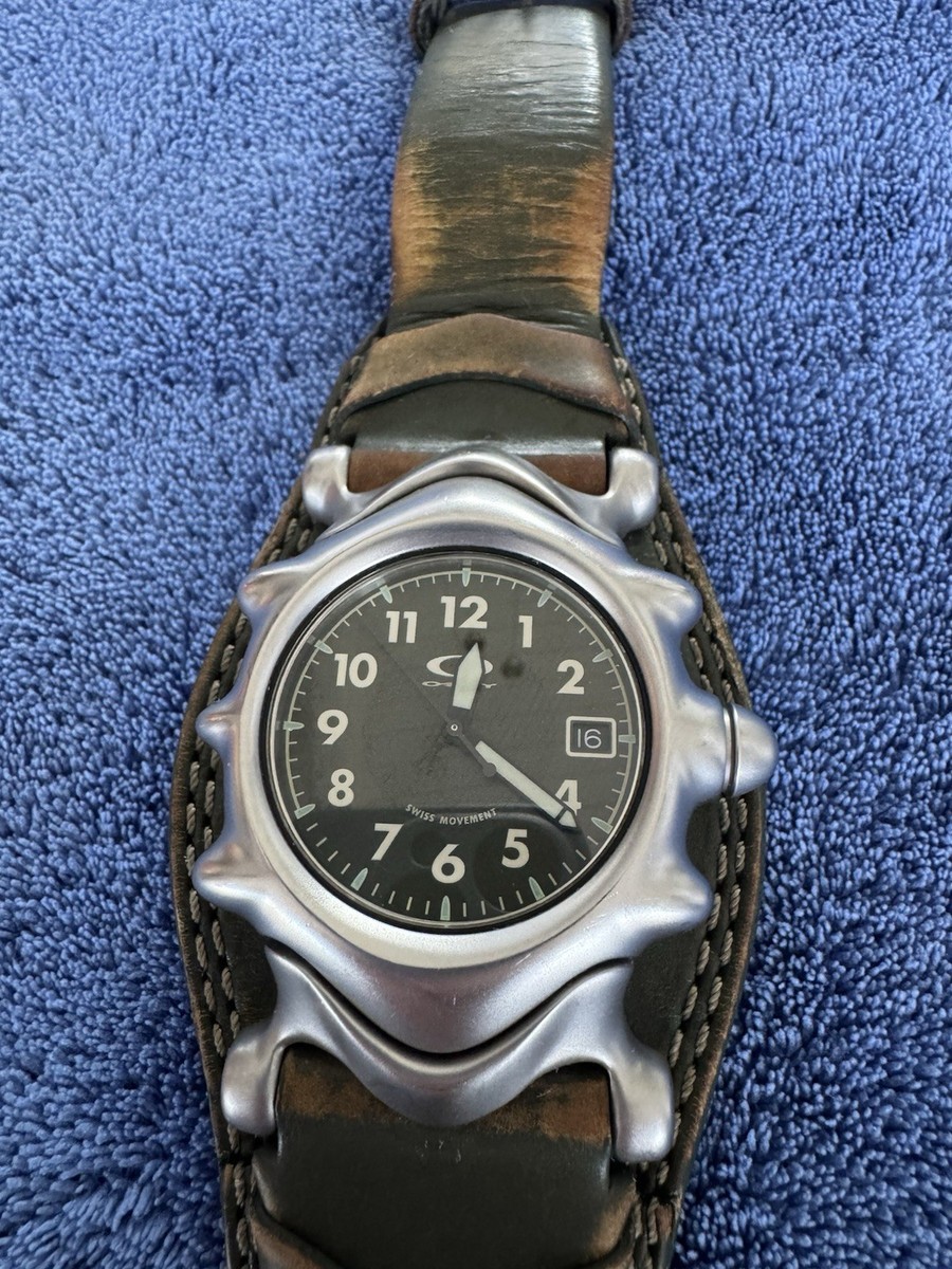 Oakley Saddleback Watch Men's Green Dial & Band 1990's | eBay