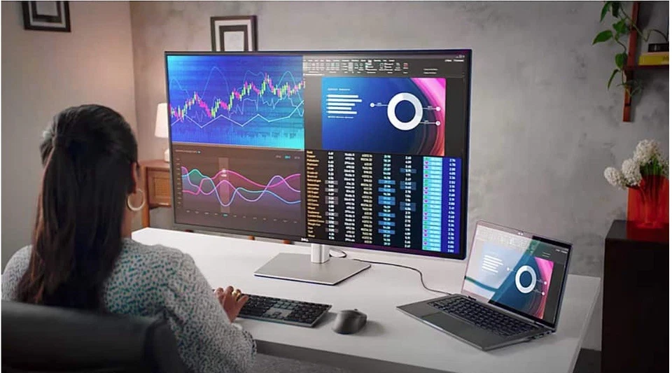 Dell U4320Q UltraSharp 43" 4K USB-C Monitor - Black, READ DESCRIPTION. - Image 3 of 3